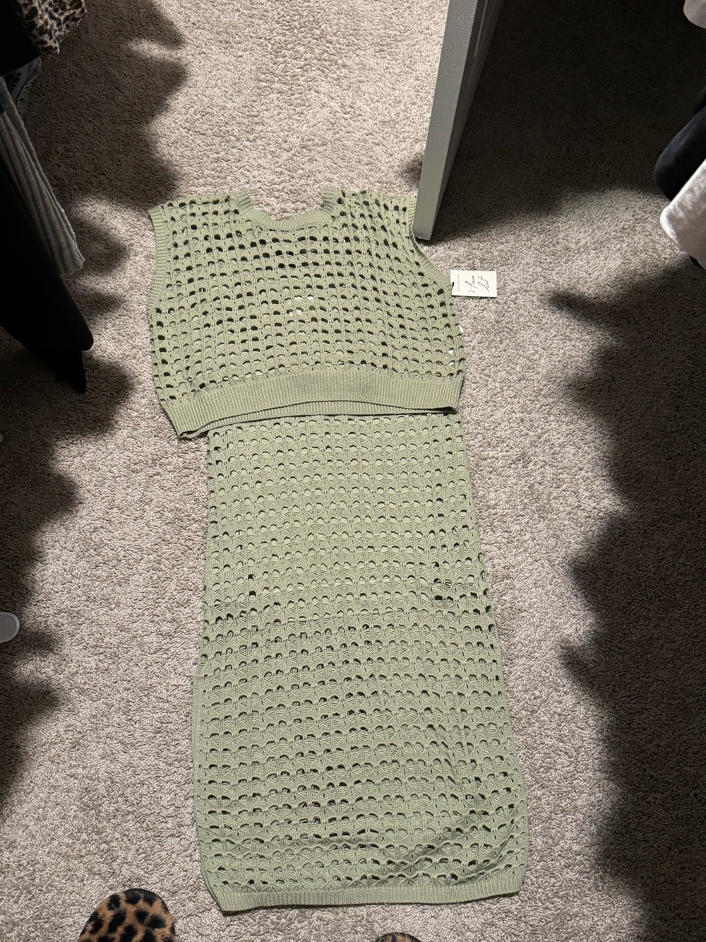Light Green Knit Two-Piece skirt Set